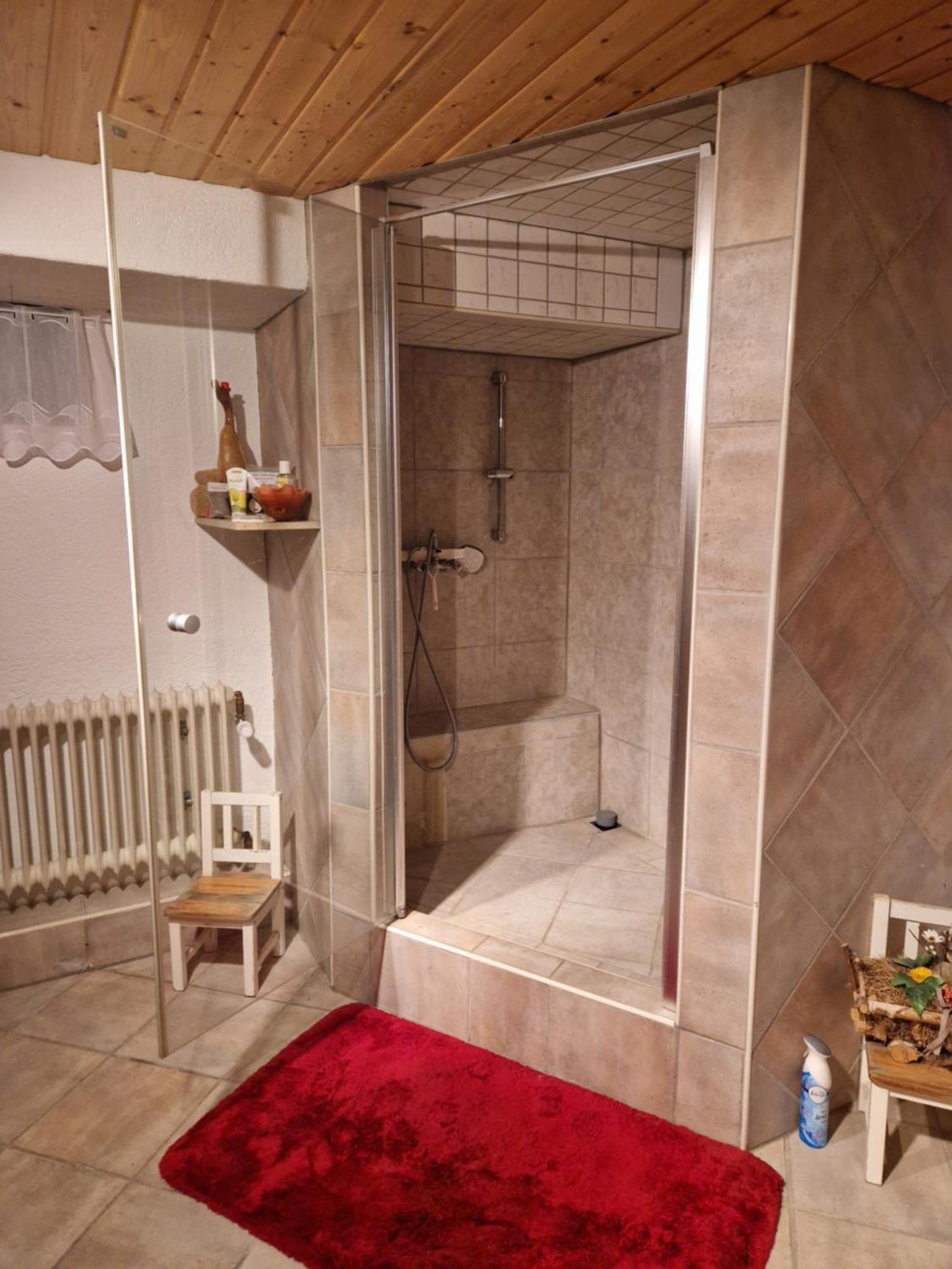 Grosses Gemuetliches Zimmer Mit Eigener Dusche Und Sauna Auf Wunsch Rheinstetten Kültér fotó